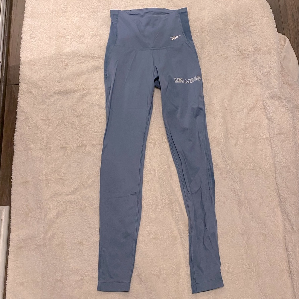 NWOT Les Mills legging
